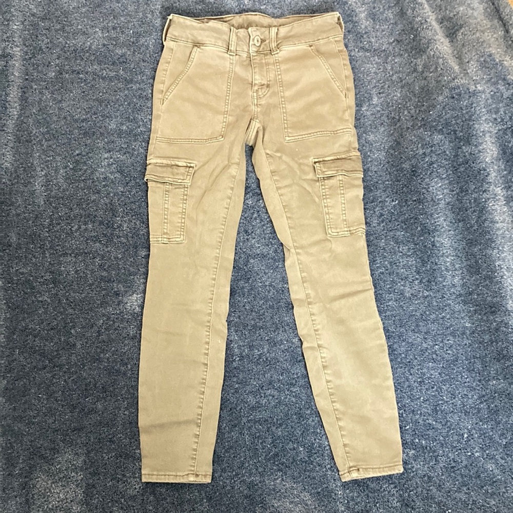 American Eagle army green size 4 skinny jeans